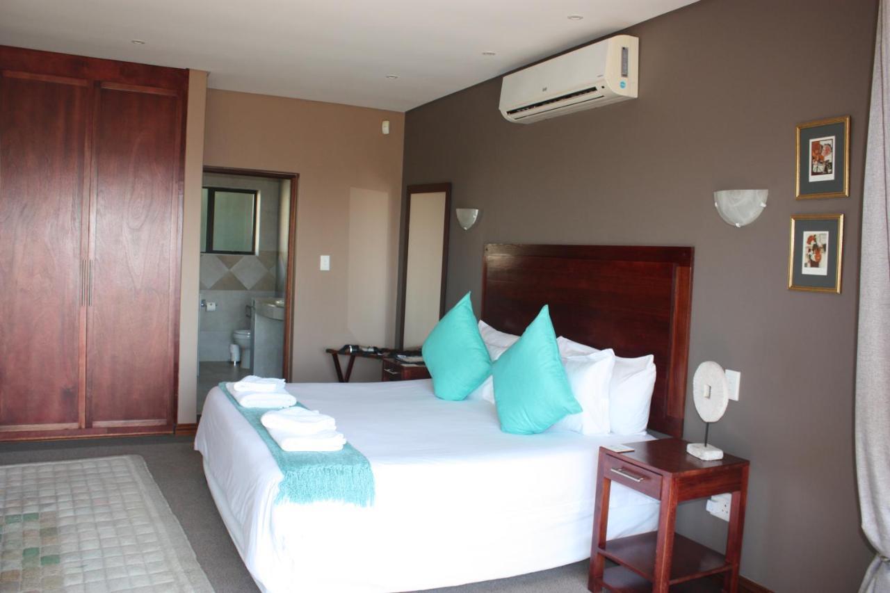 Over The Moon Guesthouse Γιοχάνεσμπουργκ Εξωτερικό φωτογραφία